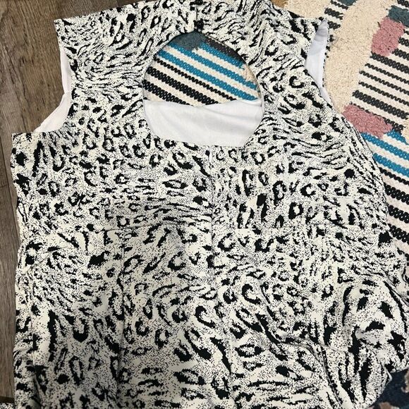 CARMEN Carmen Marc Volvo Black and  White Dress Size Large - Picture 12 of 12